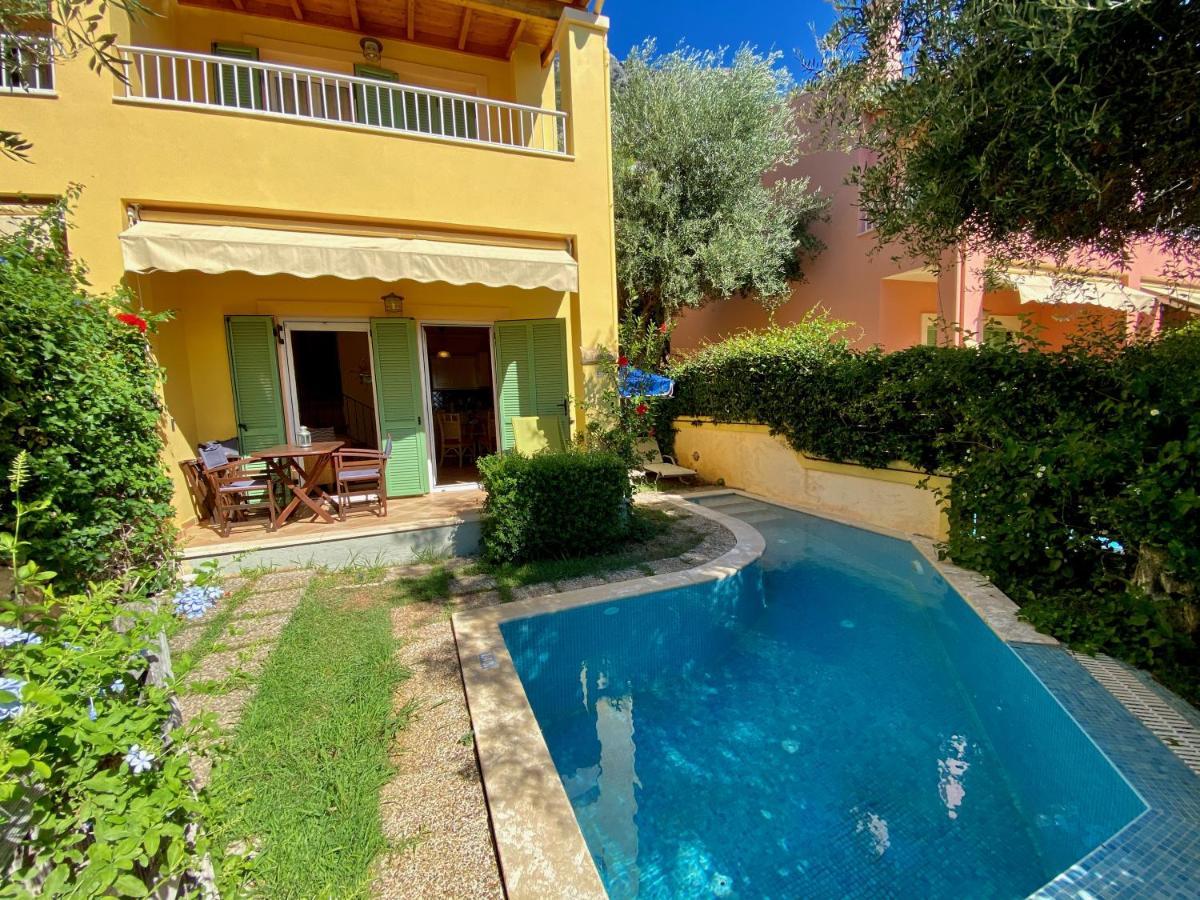 La Riviera Barbati Seaside Apartments & Villas エクステリア 写真