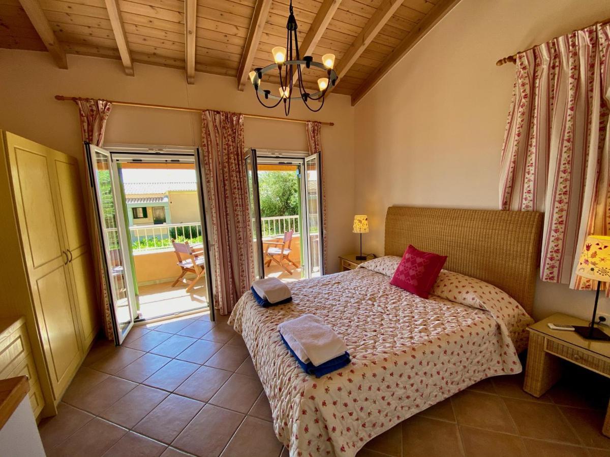 La Riviera Barbati Seaside Apartments & Villas エクステリア 写真